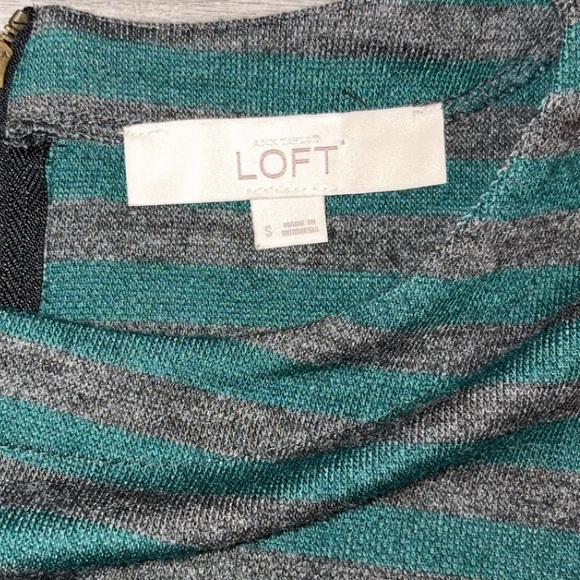 Ann Taylor Loft Women’s Size Small Sweater Dress Striped Zip Back Green Gray GUC - Picture 3 of 8